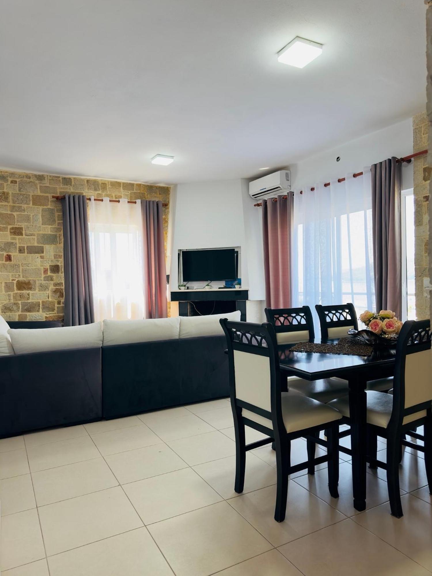 Villa Merkuri Himarë Exterior foto