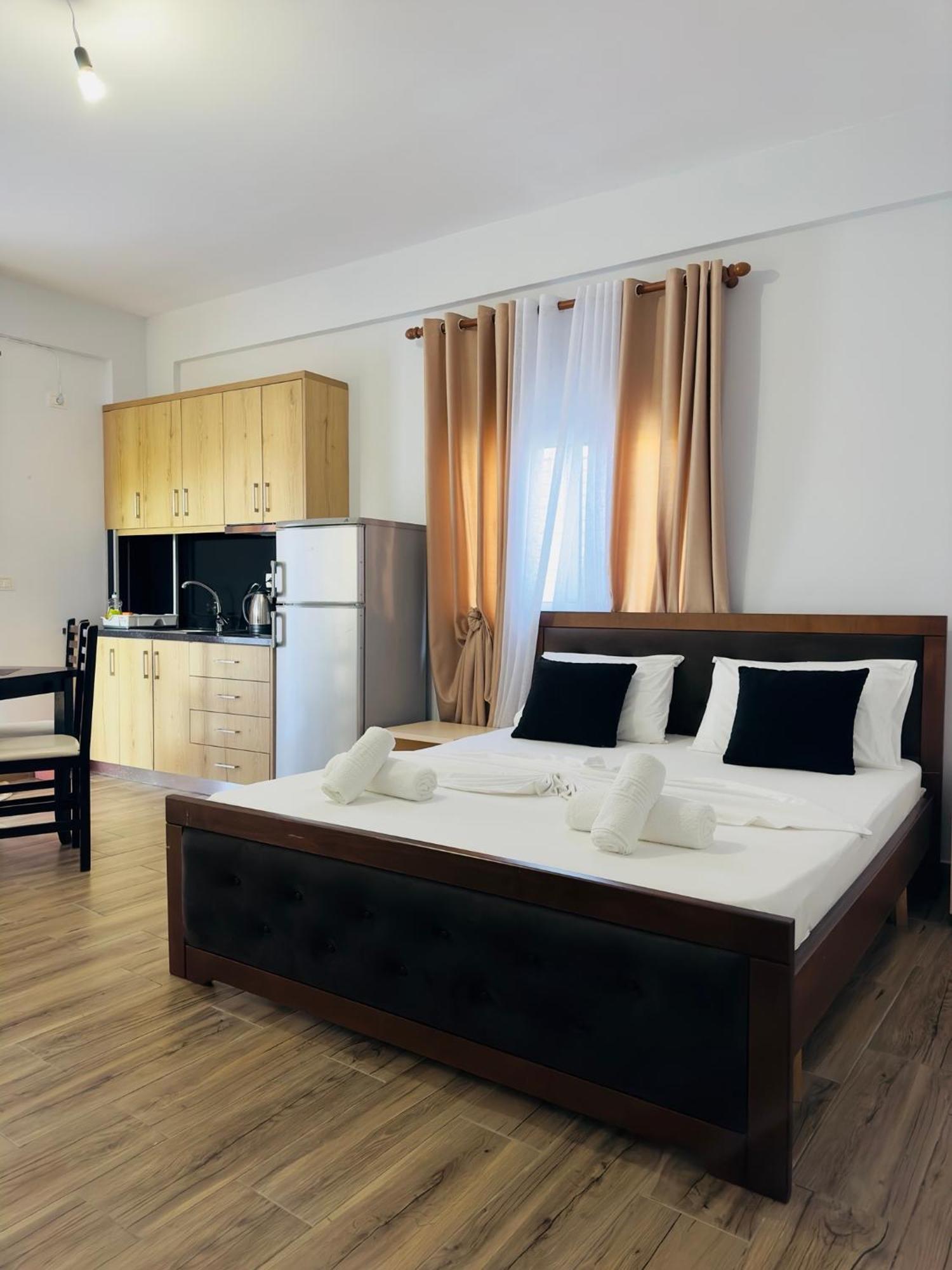Villa Merkuri Himarë Exterior foto