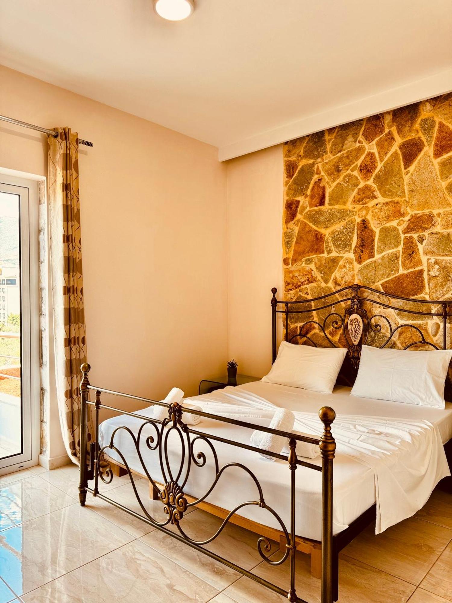 Villa Merkuri Himarë Exterior foto